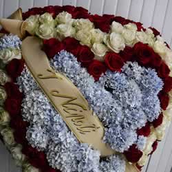 Composizione floreale per funerale