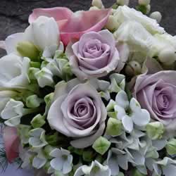 Composizione floreale per cerimonie